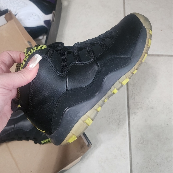 Jordan 10 - Picture 1 of 1